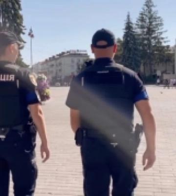 На Волині поліцейські крутезно привітали Луцьк із 938-им днем народження!