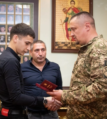 У Києві родині загиблого кримського татарина Ескендера Німетуллаєва вручили державну нагороду