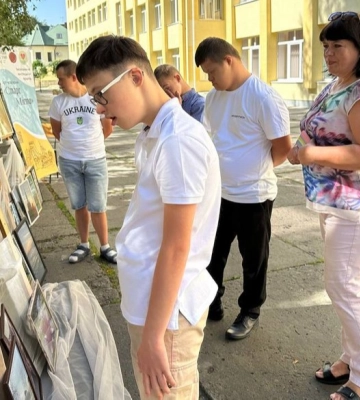 &quot;Я люблю свою країну&quot;: у Луцьку готують фотовиставку робіт людей з інвалідністю
