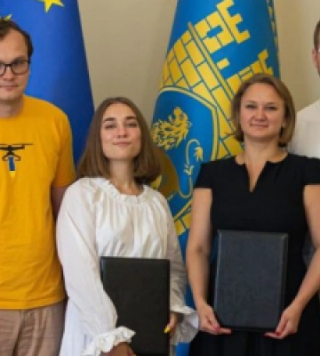 У Львові створять хаб для волонтерів