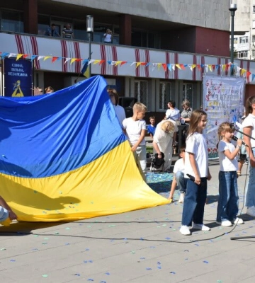 «Кольорова палітра Луцька» просто неба: патріотичні виступи, майстер-класи, артлокації та інтерактиви для дітей