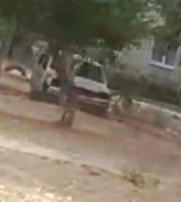 Не довезли до &quot;штаба&quot;: в Новой Каховке уничтожили авто с оккупантами и &quot;бюллетенями&quot;, фото