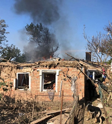 Загарбники вночі тричі обстріляли Нікополь з важкої артилерії, є руйнування