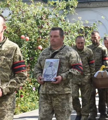 У Путивлі попрощалися з героєм