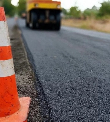 У Маневичах відремонтують дорогу до кладовища
