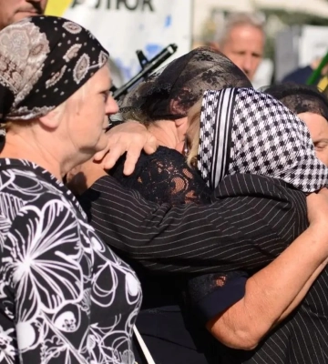 Рівне попрощалося з воїном, який поліг на Запоріжжі (ФОТО)