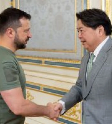 Президент України Володимир Зеленський зустрівся з міністром закордонних справ Японії Йошімасою Хаяші