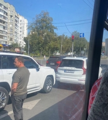 У Луцьку біля «Там Таму» – затор через аварію