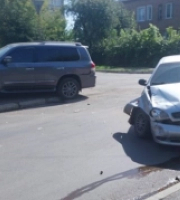 У Нововолинську трапилась ДТП: Ланос в’їхав у Лексус | Новини Нововолинська