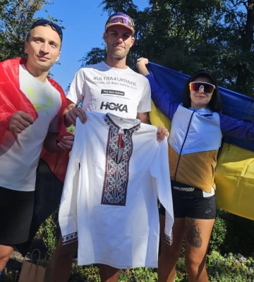 Нидерландский спортсмен совершил благотворительный забег из Амстердама в Киев
