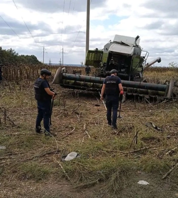 На Харківщині на ворожій міні підірвався комбайн (ФОТО)