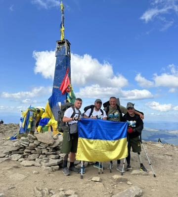 Стало известно, сколько средств удалось собрать ветеранам на протезах во время похода по Карпатам