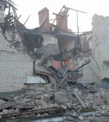 Полиция показала последствия попадания вражеского БпЛА по дому на Черниговщине