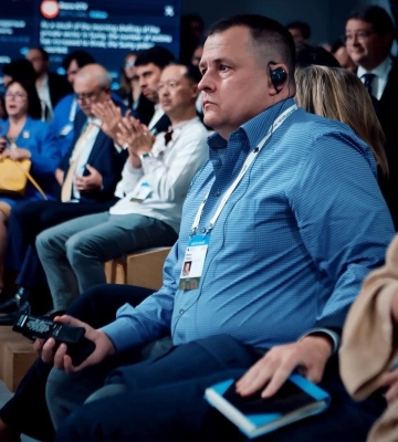 Мер Дніпра Філатов став єдиним представником українських мерів на міжнародній зустрічі Ялтинської європейської стратегії