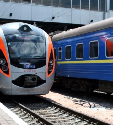 У Дніпрі потяг на смерть збив 43-річного чоловіка