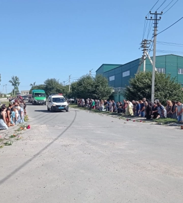 Син залишився без батька: на Волині попрощалися із Тарасом Грицюком, який загинув за Україну