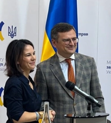 Ракет Taurus від Німеччини поки не буде: Бербок перебуває з візитом у Києві