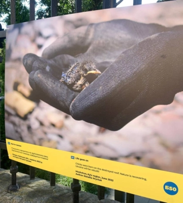 У Чернівцях відкрилась фотовиставка “Міцніші за цеглу” про незламних волонтерів
