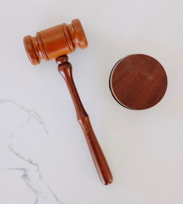 СБУ викрила посадовців із Одещини, які продавали ухилянтам &quot;посвідчення моряка&quot;