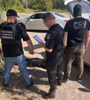 На Закарпатті СБУ продовжує блокувати схеми незаконного виїзду за кордон громадян призовного віку