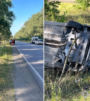 На Хмельниччині внаслідок ДТП перекинувся легковик, водій якого не вижив