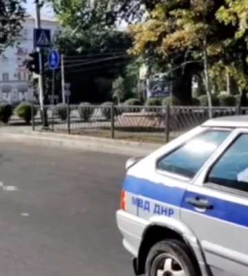 «Розмазаний по асфальту». У центрі Донецька російські військові збили на смерть пропагандиста Дубового
