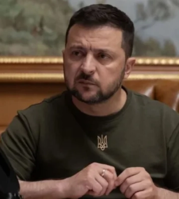 Скільки українців вважають Зеленського відповідальним за корупцію у владі – опитування
