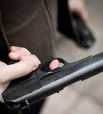 Погрожували пістолетом та відібрали 2000 євро: трьох волинян судитимуть за розбій