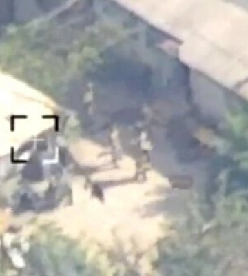 &quot;HIMARS&quot; уничтожает вражескую базу операторов БПЛА &quot;Ланцет&quot; и Zala в оккупированном Луганском Донецкой области. ВИДЕО