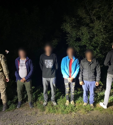 На Закарпатті за добу затримали 4 групи порушників кордону, одну з яких переправляв росіянин (ФОТО)