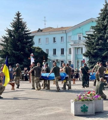 У Нововолинську провели в останню дорогу двох захисників – Володимира Гасюка та Олександра Пущала