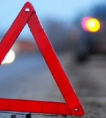 У Рожищі водій збив пішохода та врізався в електроопору