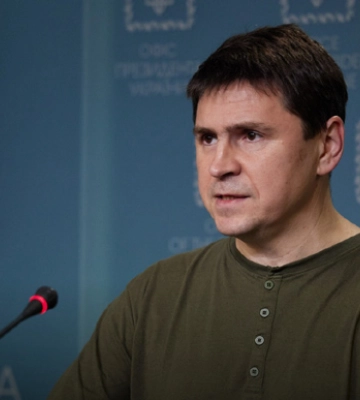 У Зеленского прокомментировали удары по Севастополю