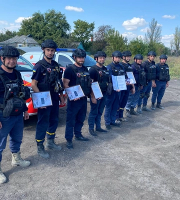 Волинським піротехнікам, які працюють на Донеччині, вручили відзнаки та чергові звання 