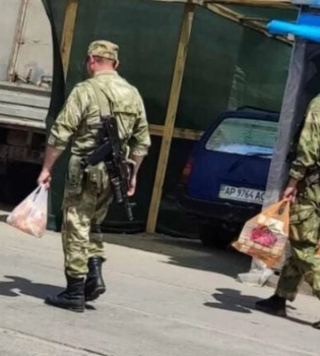 Мелитополь собираются заселить российскими силовиками, а местных жителей отправить в российскую глубинку