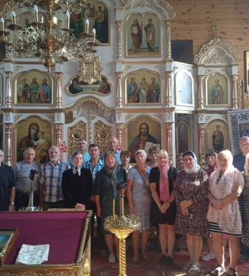 Священник вибір не підтримав: на Волині ще одна парафія офіційно перейшла до ПЦУ. Фото