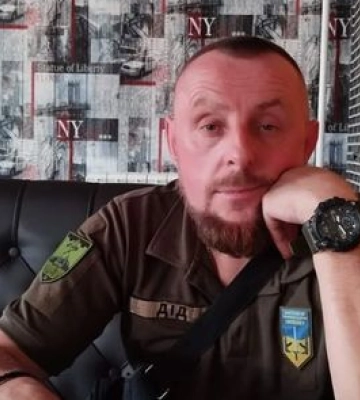 На Волинь прямує кортеж із тілом загиблого В‘ячеслава Толстобрюха