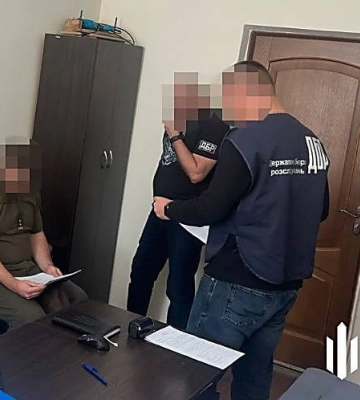 У Миколаєві комбату вручили підозру за використання військових у якості охоронців приватного підприємства