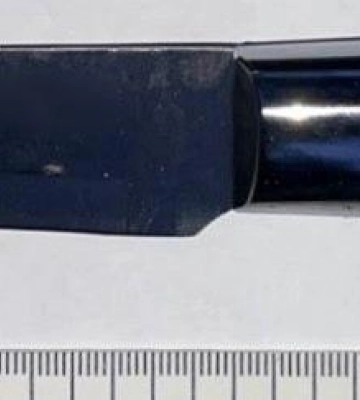 На Черемушках одессит напал с ножом на сожителя своей бывшей жены