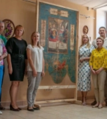 У Пересопниці презентували відреставровану хоругву XVIII століття