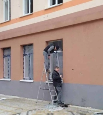 У Миколаєві відновлюють навчальні заклади після російських обстрілів