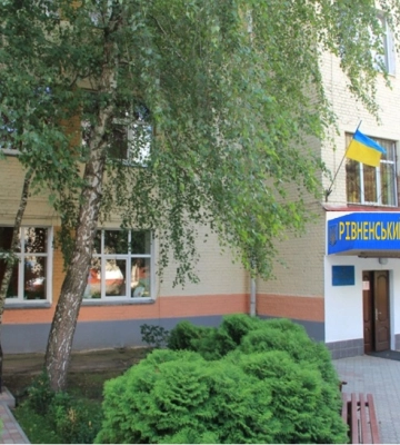 В Рівненському аграрному коледжі затримали члена приймальної комісії