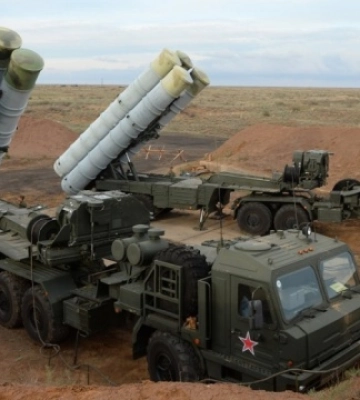 У мережі з’явився супутниковий знімок з геолокацією знищеного комплексу ППО «Тріумф» у Криму