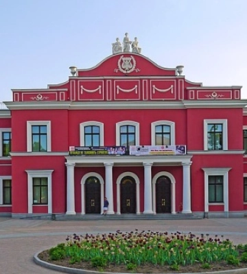 Конкурсна комісія обрала нового директора обласного театру у Кропивницькому