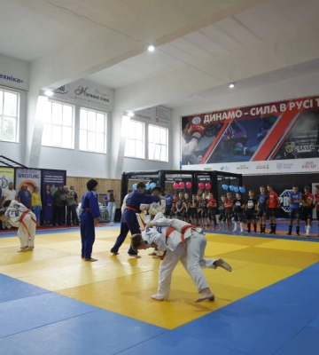 Спорткомплекс «Динамо» в Луцьку офіційно відкрили після капітального ремонту