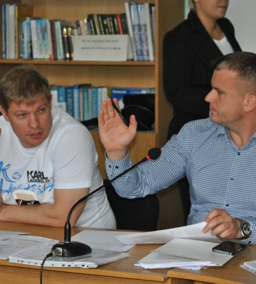 «Там зараз можна знімати фільми жахів!» - у Полтаві депутатка закликала навести лад на Монастирському кладовищі міста