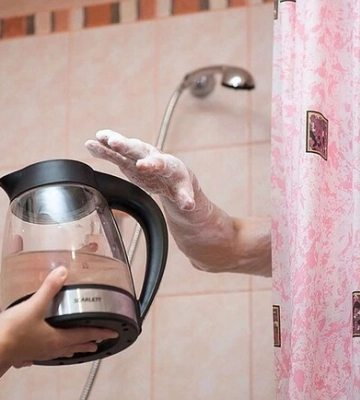 На двох вулицях Рівного зникла вода