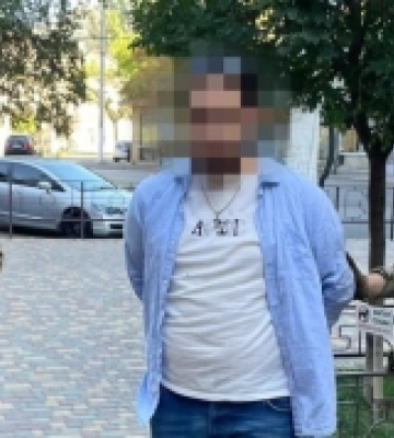 СБУ затримала ексдиякона УПЦ МП, який відправляв ухилянтів за кордон під виглядом «церковних місіонерів»