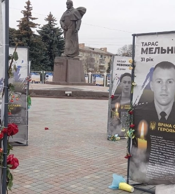 &quot;Одна країна - два світи&quot;: у центрі Рівного патрульні оштрафували «дрифтера» (ВІДЕО)