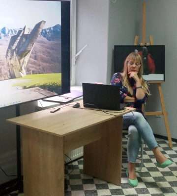 Лауреатка премії Вацлава Гавела підтримала створення меморіального комплексу на базі пошкодженої будівлі облдержадміністрації